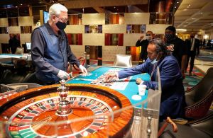 Послабление социальных мер в казино Лас-Вегаса
