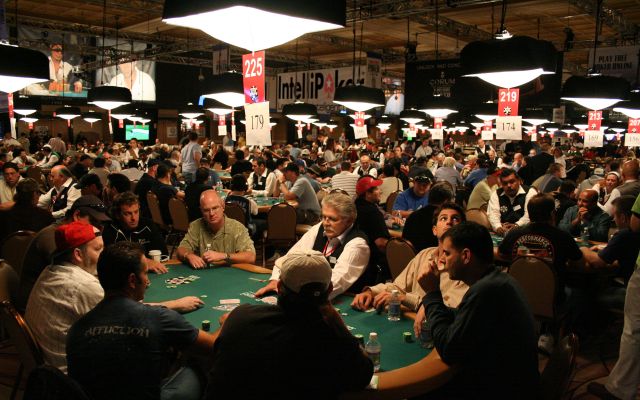 Новые ковидные правила на Мировой серии покера